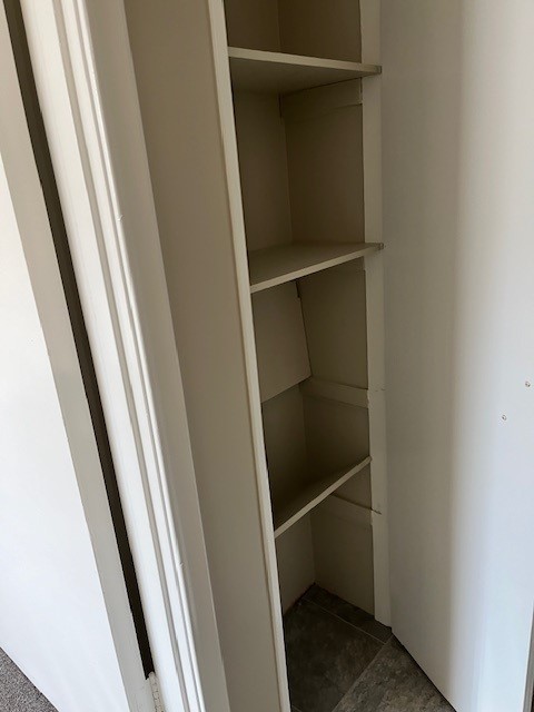 Spacious Bright 1 Bedroom Avalon Area